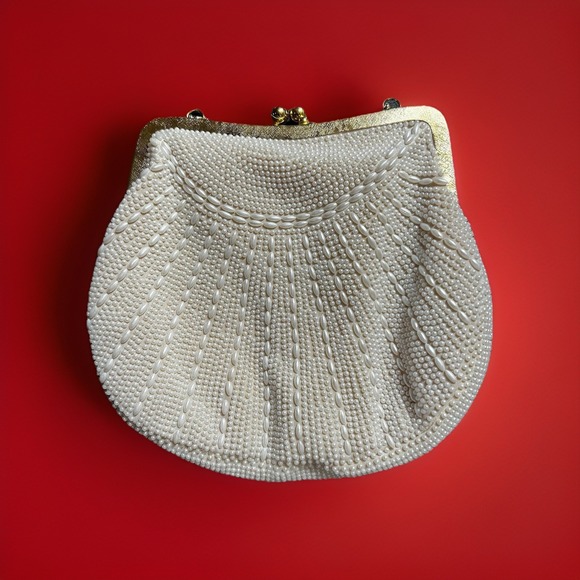 Source Unknown Handbags - Vintage Beaded Handbag Purse Evening Bag Made In Hong Kong. Gold Tone Closure